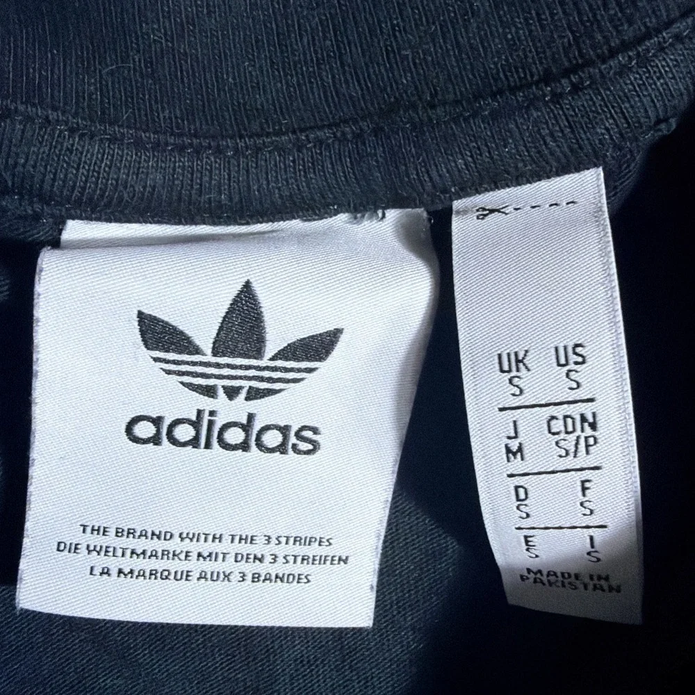 Adidas Originals Trefoil Tee Small Black‎ 3 Stripe Sleeve Logo